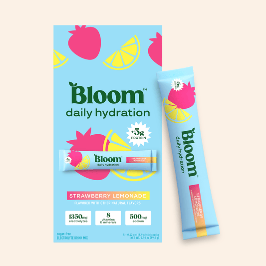 daily-hydration-sticks-j1 dailyhydration_SL_01_c67f6cab-d3ea-459f-b7ee-7ba313883757.png